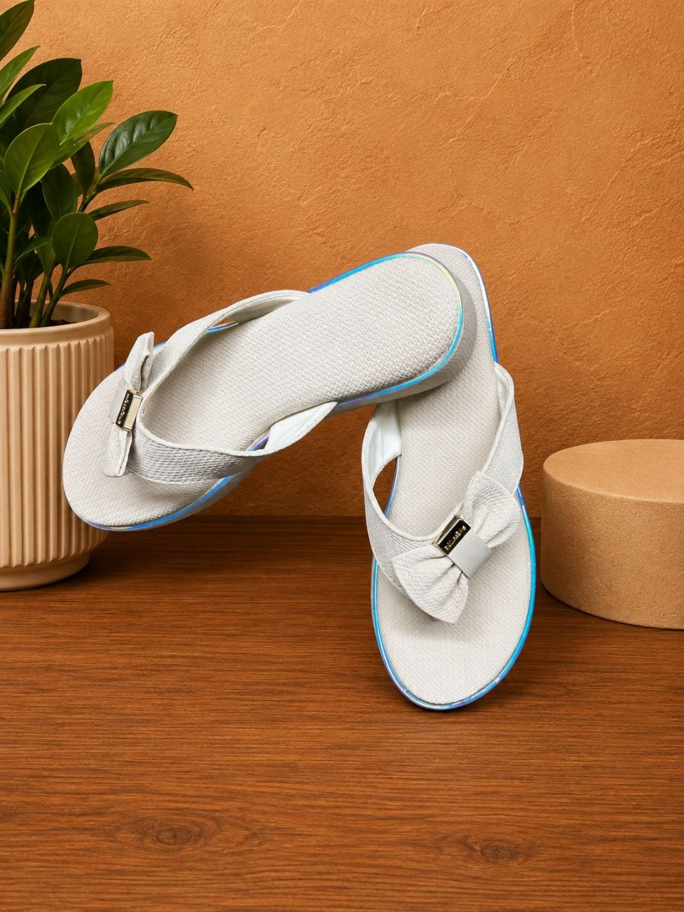 White Bow Detail Comfort high heels slipper